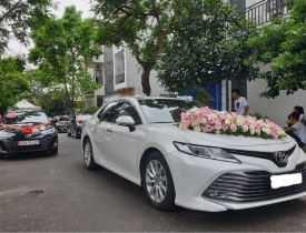 Cho Thuê Xe Cưới Toyota Camry  Trọn Gói Tại Nhà Xe Tiến Thành