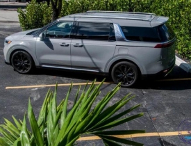 Cho thuê xe 7 chỗ Kia Carnival đi Vĩnh Châu Sóc Trăng