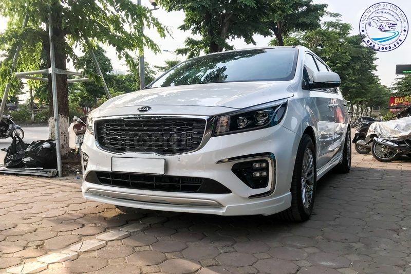 Cho thuê xe 7 chỗ Kia Carnival đi Tân Châu Đồng Pan giá rẻ