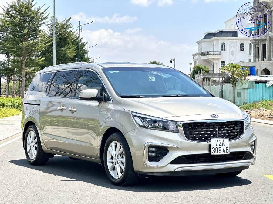 Cho thuê xe 7 chỗ Kia Carnival giá rẻ đi Dĩ An Bình Dương