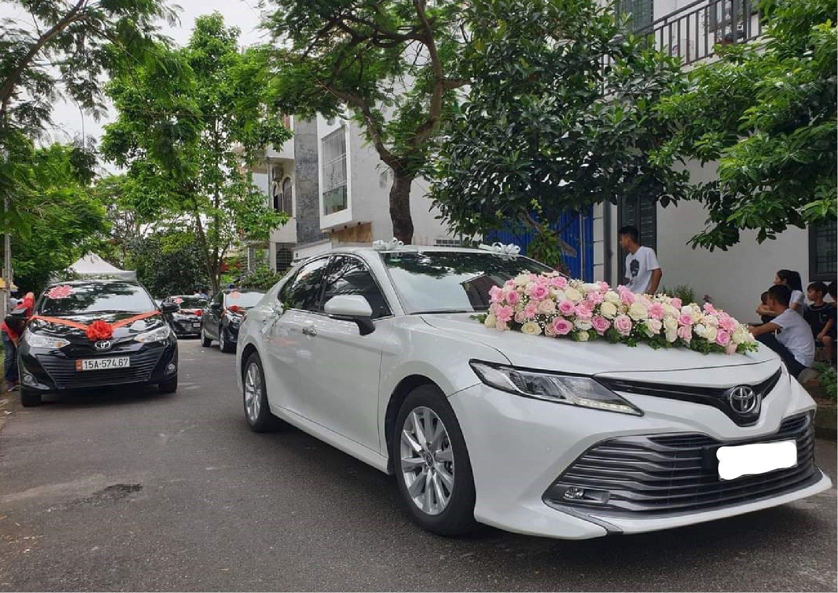 THUÊ XE CƯỚI TOYOTA CAMRY