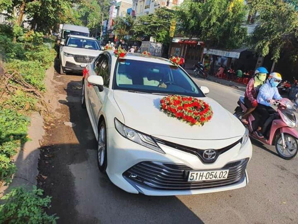 THUÊ XE CƯỚI TOYOTA CAMRY