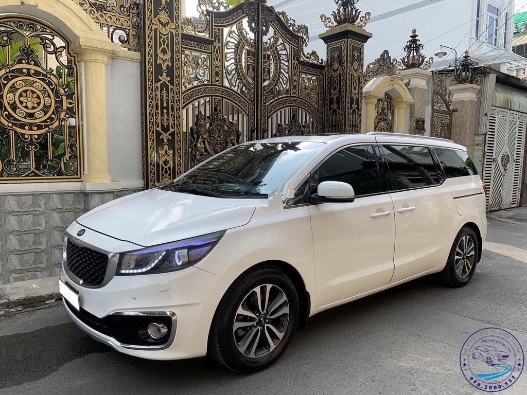 Cho thuê xe Kia Carnival giá rẻ đi Chùa Gò Kén Tây Ninh