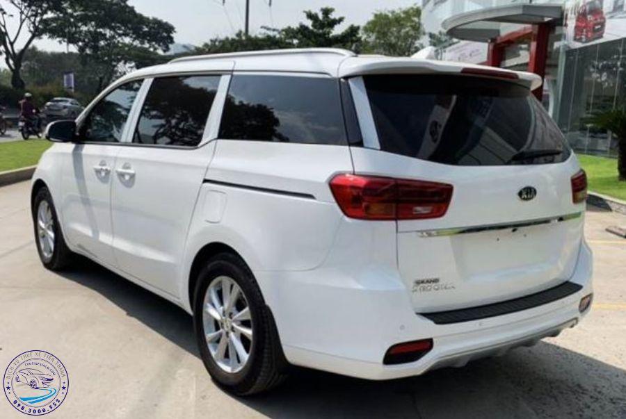 thuê xe Kia Sedona