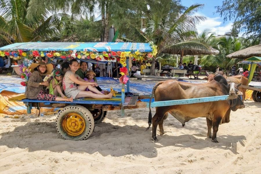 du lịch bãi biển Cam Bình