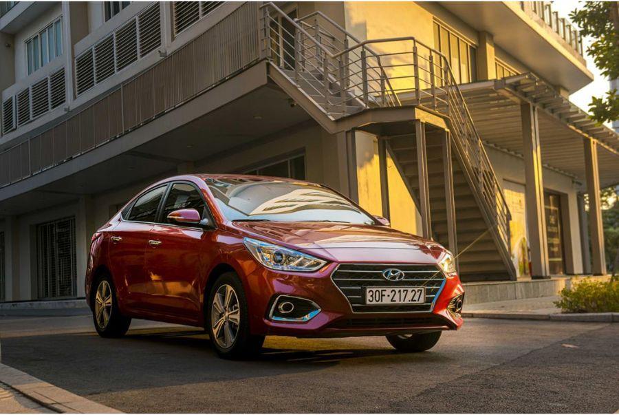 thuê xe tự lái Hyundai Accent