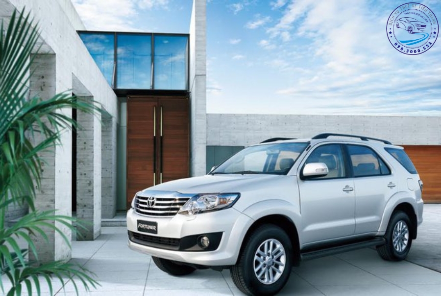 Xe đời mới Toyota Fortuner